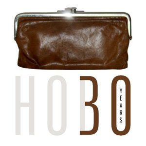 HOBO Lauren Clutch Wallet Taupe